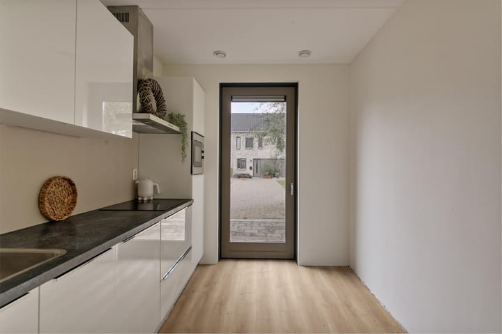 Foto 5 van Salome Stickenstraat 14