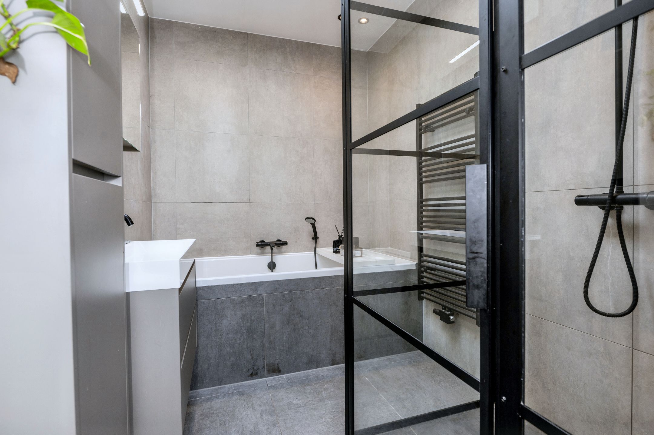 Photo 3 of van Arembergelaan 23