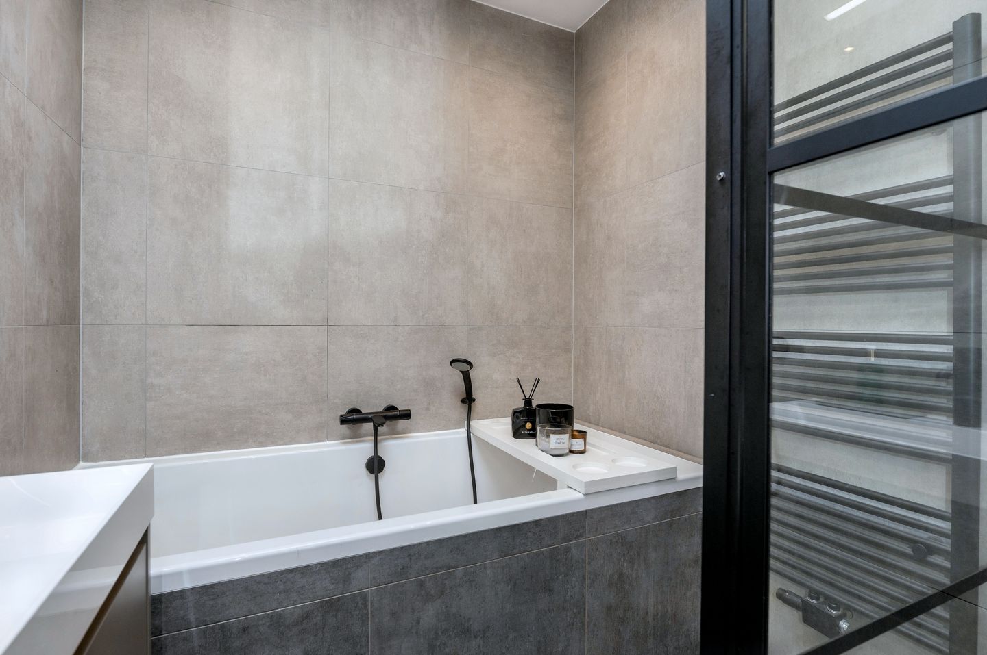 Photo 25 of van Arembergelaan 23