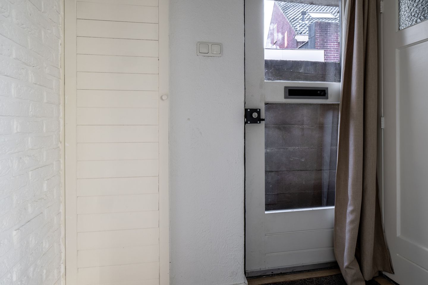 Photo 4 of Begoniastraat 4