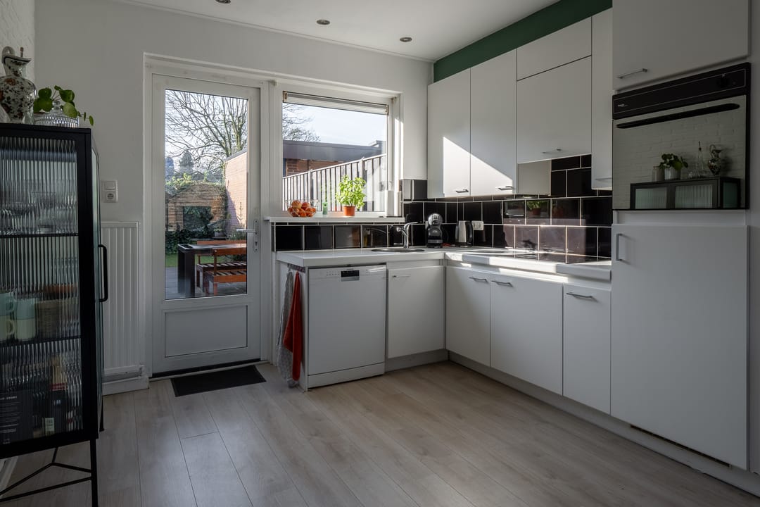 Photo 11 of Begoniastraat 4