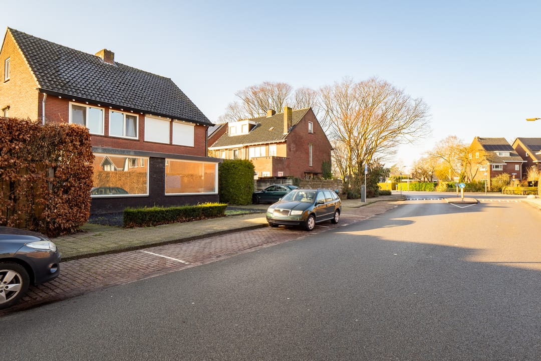 Photo 31 of Begoniastraat 4