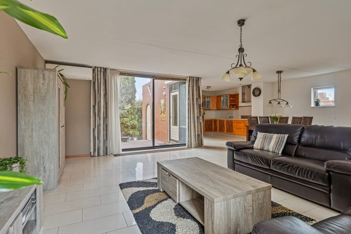 Foto 2 van Adriaan Pieterslaan 27