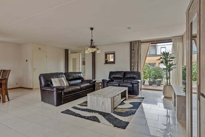 Photo 10 of Adriaan Pieterslaan 27