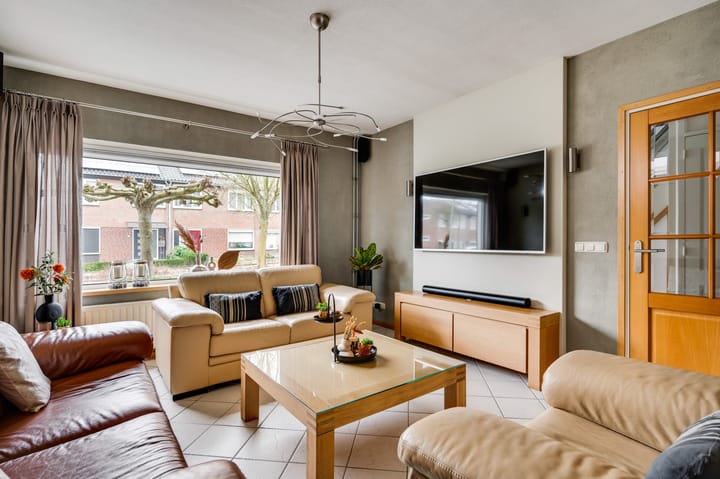 Photo 9 of Herenslagstraat 11