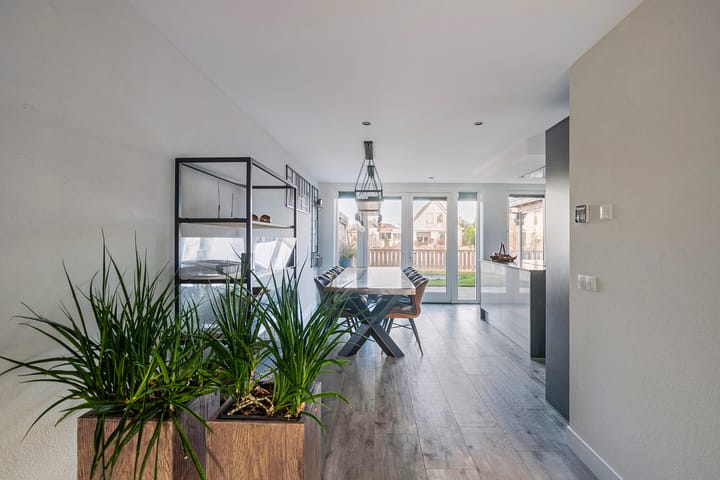 Photo 16 of Purperreiger 42