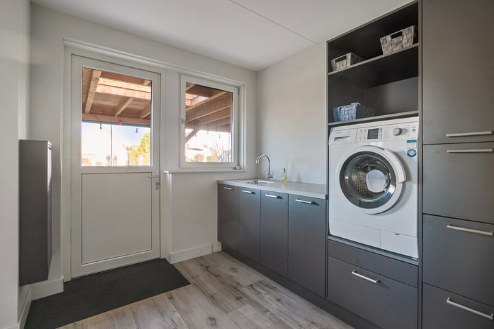 Photo 22 of Purperreiger 42