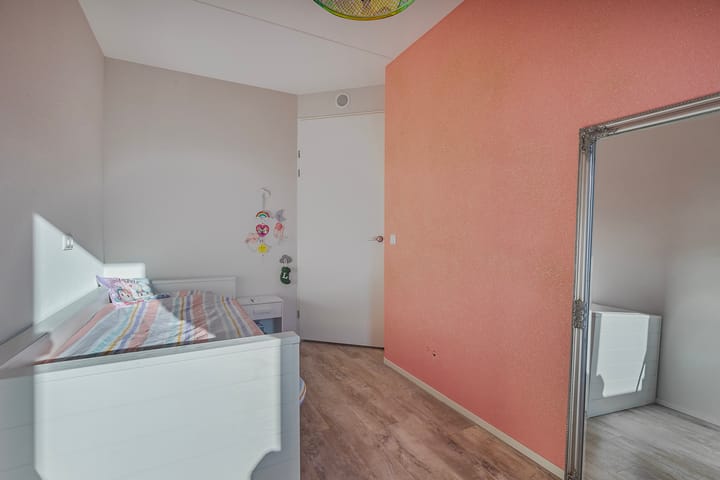 Photo 29 of Purperreiger 42