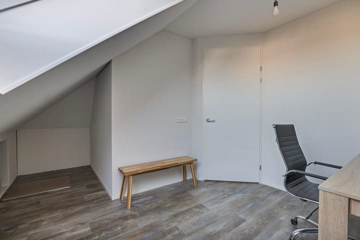 Photo 37 of Purperreiger 42