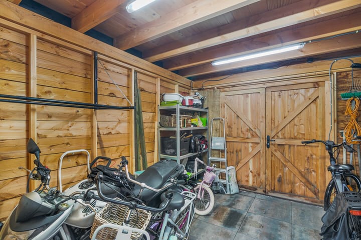 Photo 46 of Purperreiger 42