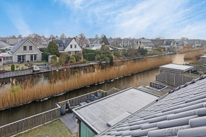 Photo 49 of Purperreiger 42