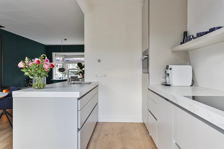 Foto 13 van Brederostraat 62