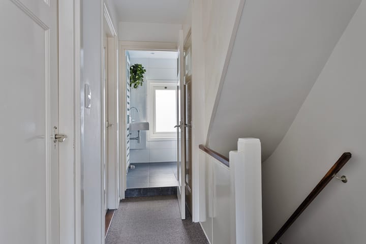 Foto 24 van Brederostraat 62