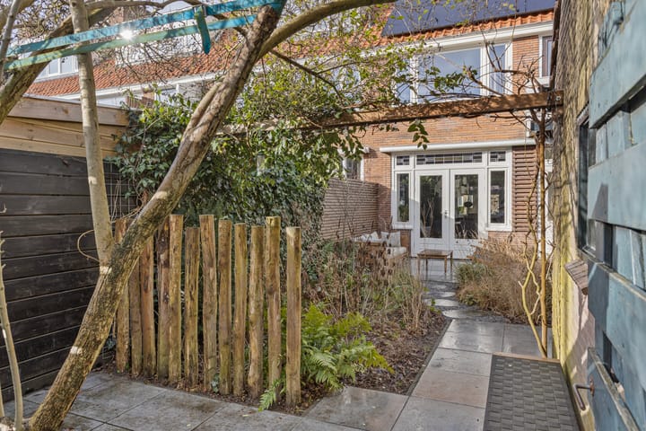 Foto 46 van Brederostraat 62