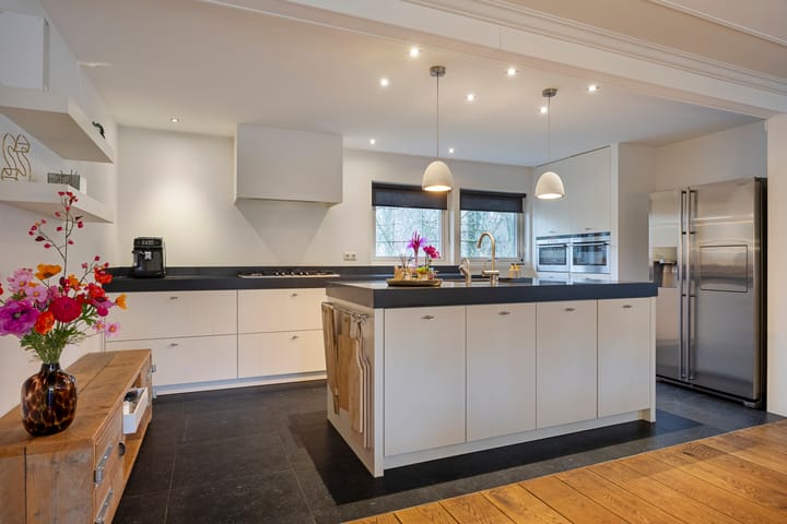 Foto 8 van van Heeckerenlaan 63