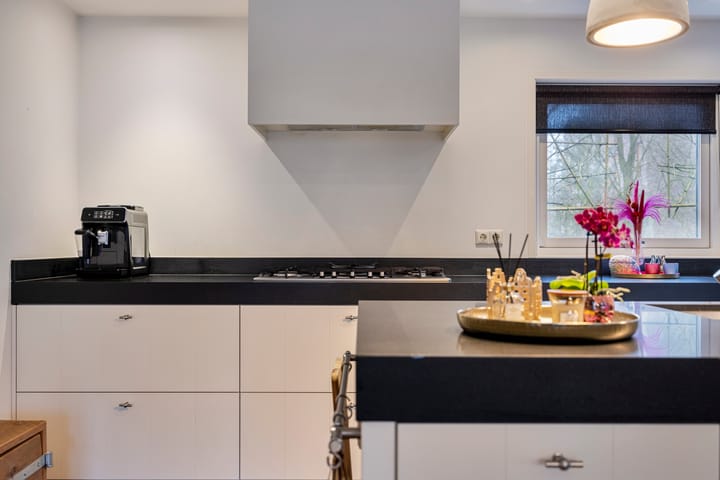 Foto 10 van van Heeckerenlaan 63