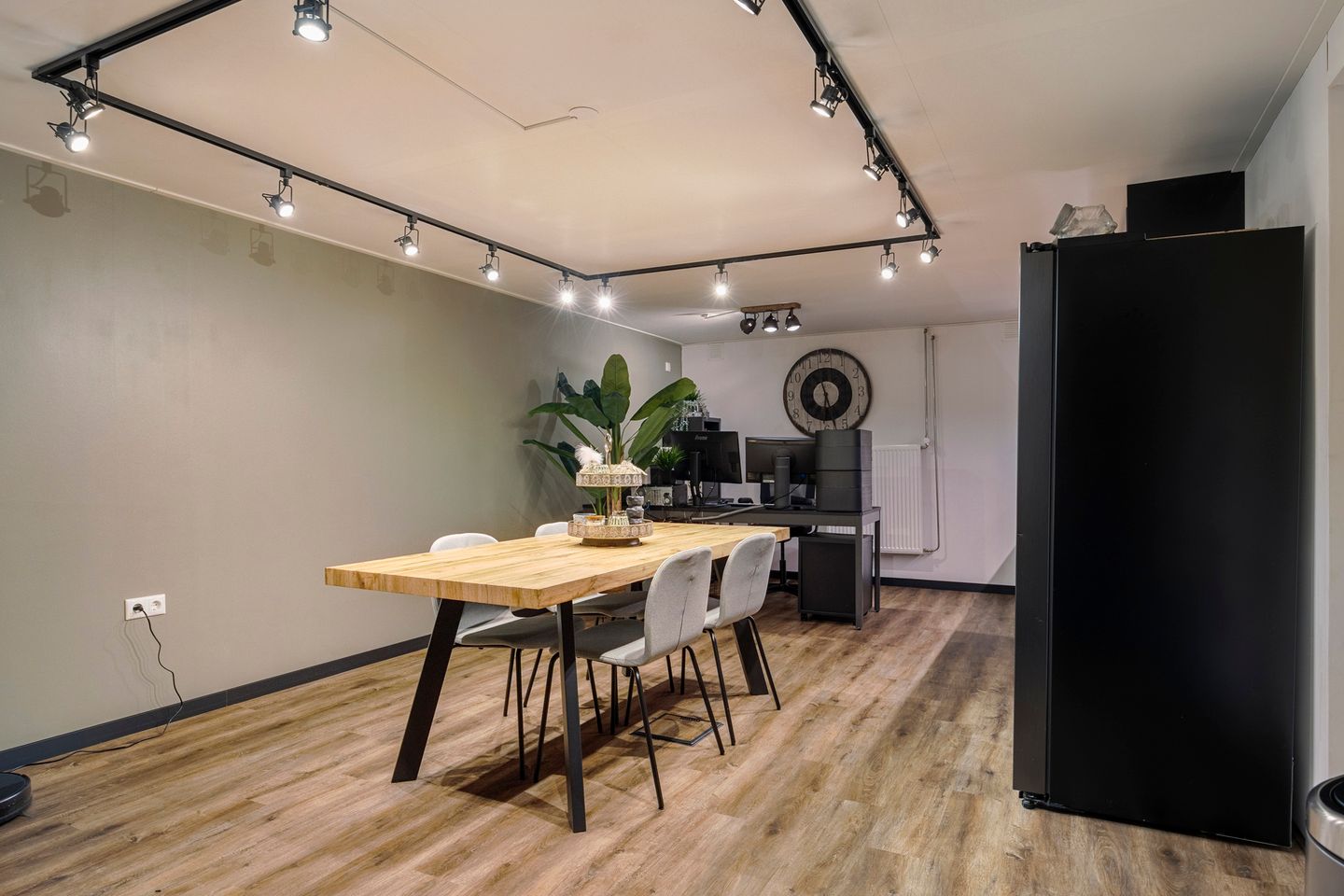 Foto 19 van van Heeckerenlaan 63