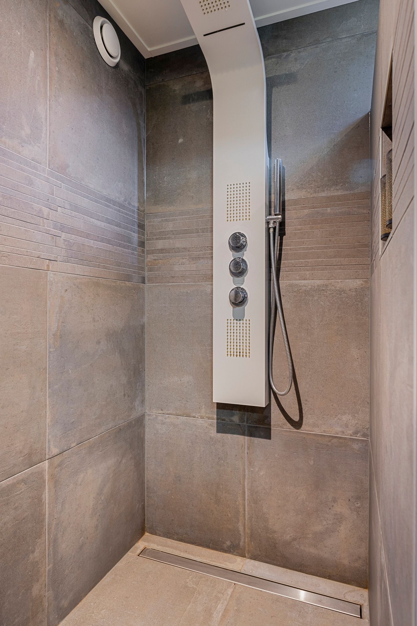 Foto 29 van van Heeckerenlaan 63