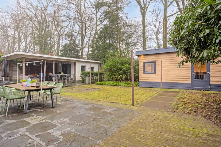 Foto 44 van van Heeckerenlaan 63