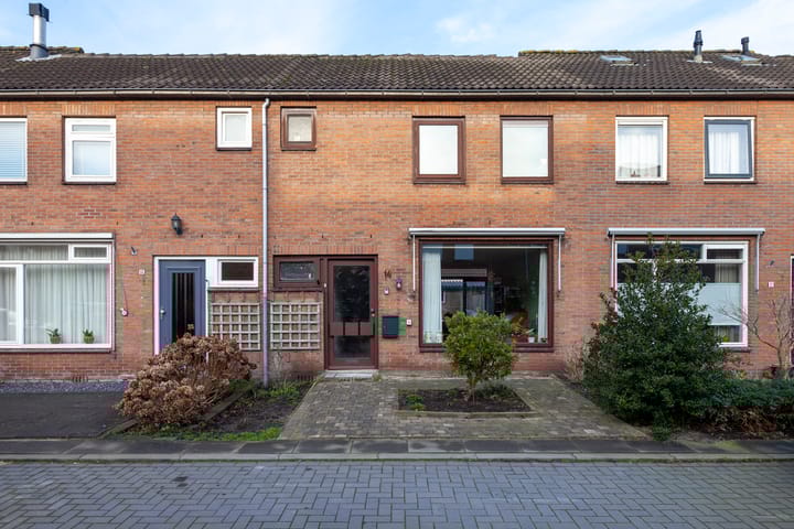 Foto 1 van Van Brederodestraat 14