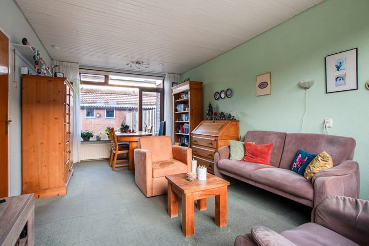 Foto 8 van Van Brederodestraat 14