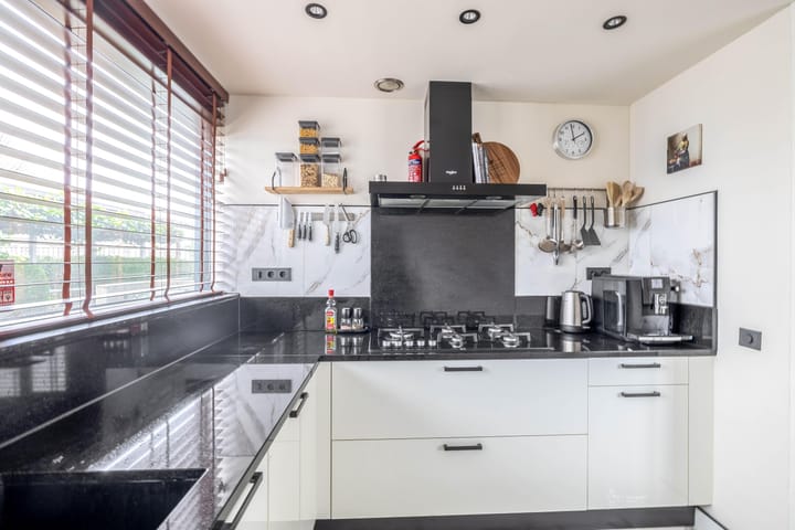 Foto 12 van Jean Monnetstraat 51