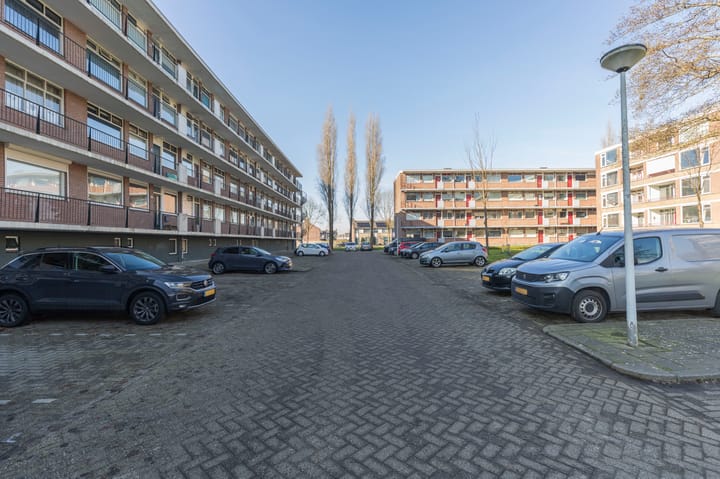 Photo 27 of Staringlaan 206