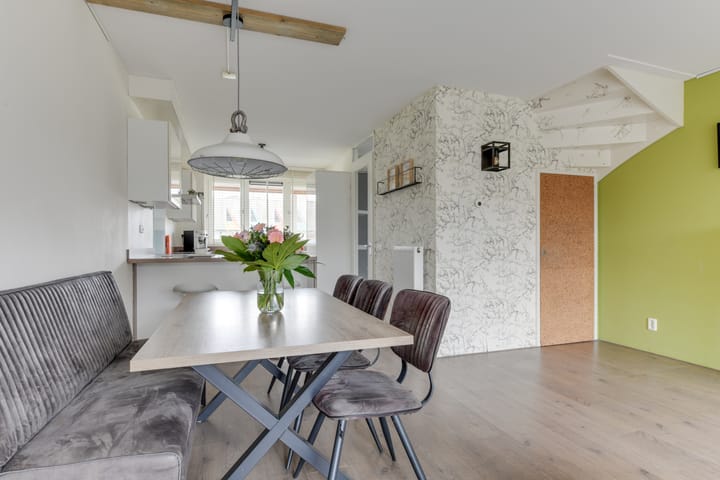 Photo 14 of P. van der Meerschstraat 15