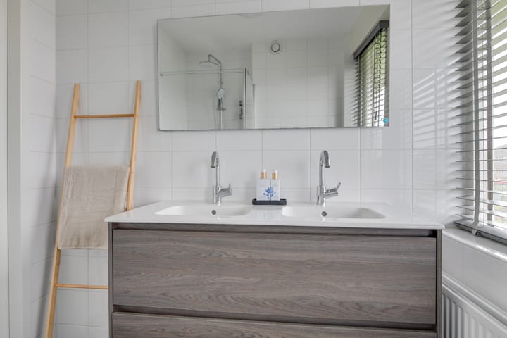 Photo 26 of P. van der Meerschstraat 15