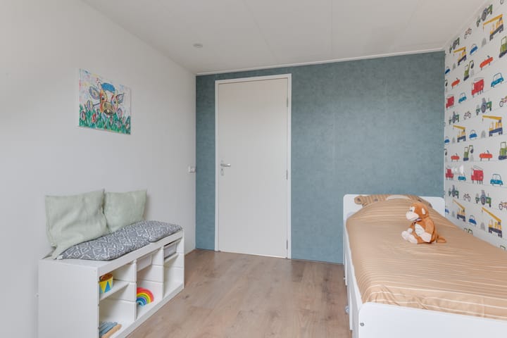 Photo 35 of P. van der Meerschstraat 15