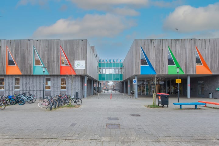 Photo 48 of P. van der Meerschstraat 15