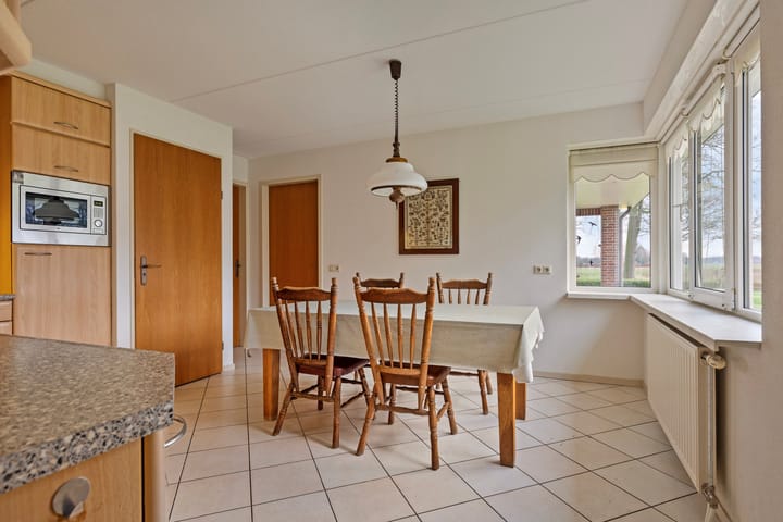 Foto 20 van Buurtweg 1