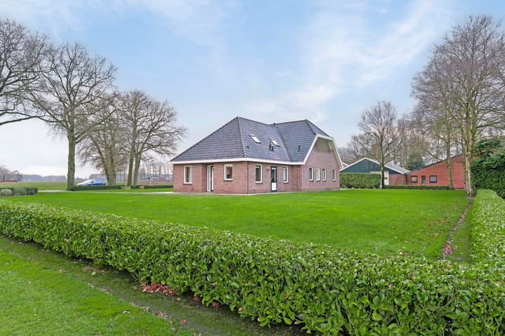 Foto 37 van Buurtweg 1