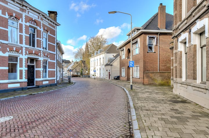 Foto 49 van Bavelselaan 1-A