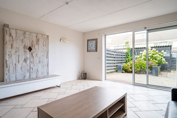 Foto 4 van A. Roland Holststraat 95