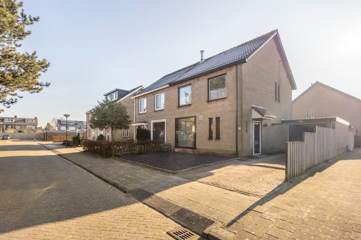 Foto 3 van Beukenhof 11