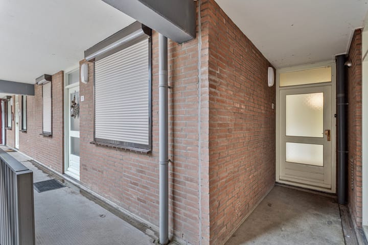 Foto 17 van Romeinenplein 10