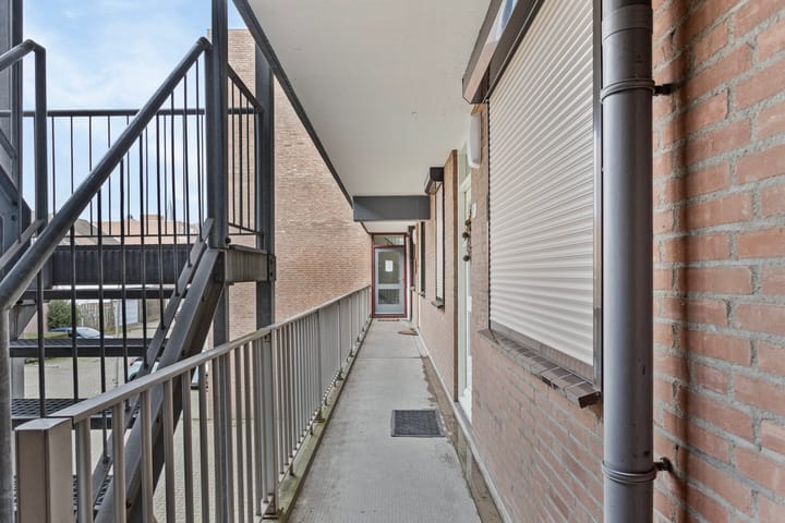 Foto 18 van Romeinenplein 10