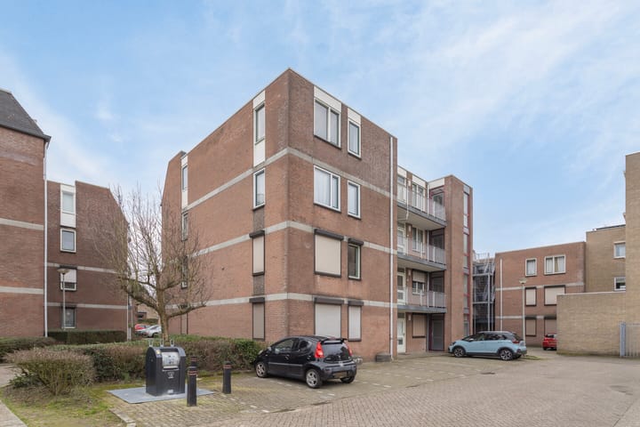 Foto 22 van Romeinenplein 10