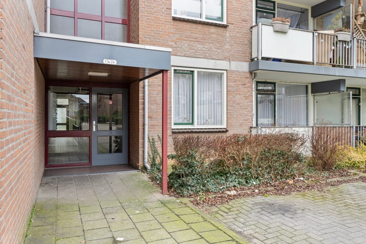 Foto 23 van Romeinenplein 10