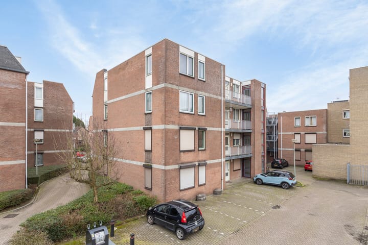 Foto 28 van Romeinenplein 10