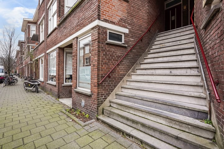 Foto 4 van De Moucheronstraat 88