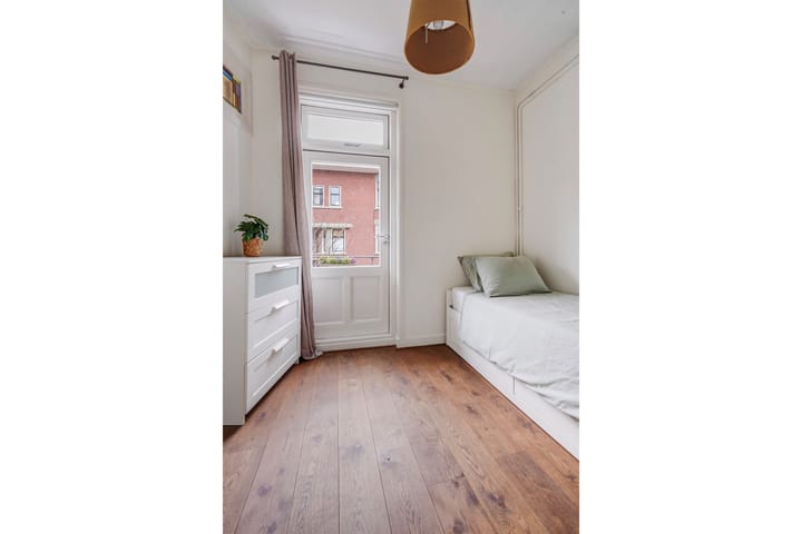 Foto 42 van De Moucheronstraat 88