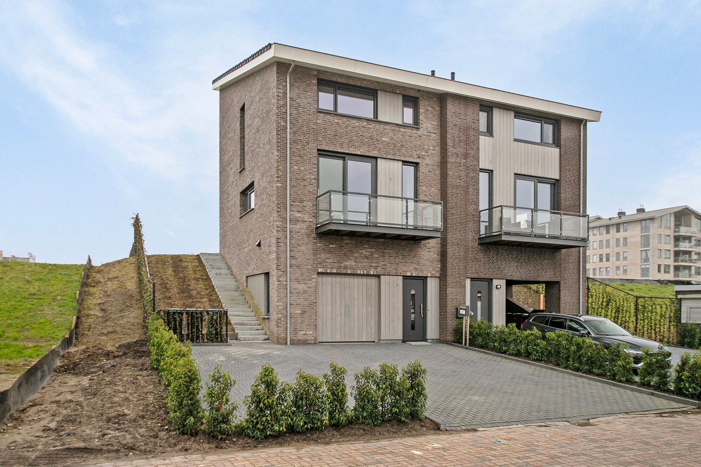 Bezaan 10 main image