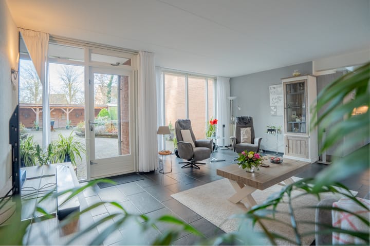 Foto 6 van Troelstrastraat 26