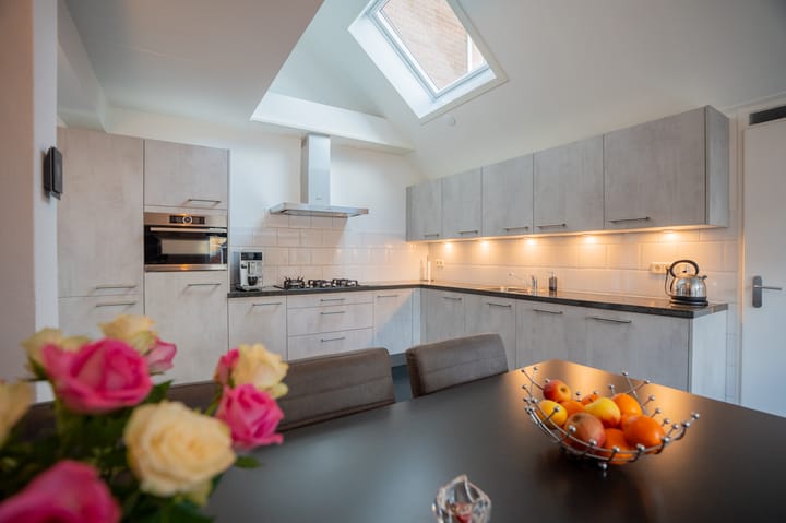 Foto 10 van Troelstrastraat 26