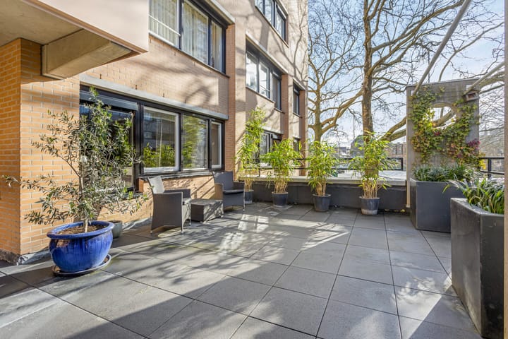 Foto 1 van Mignot en De Blockplein 42