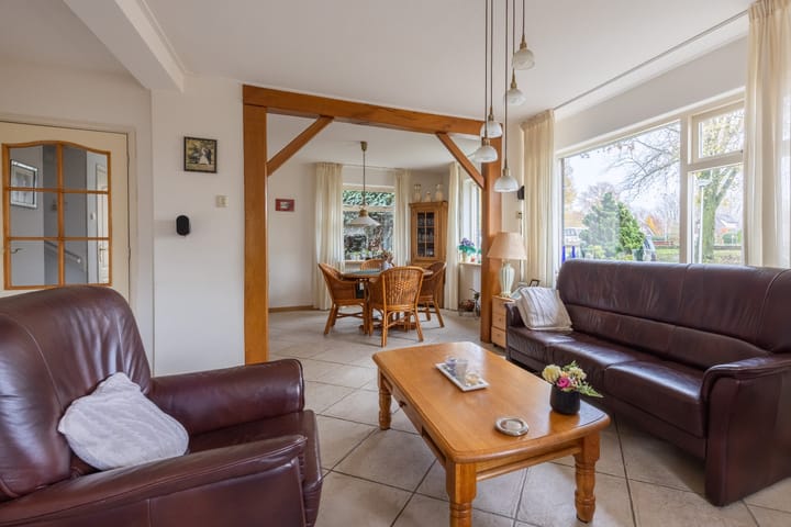 Foto 9 van Wulpenweg 2