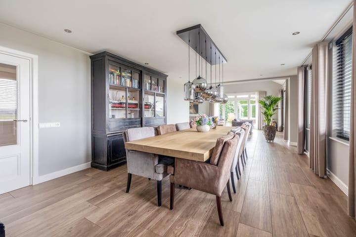 Photo 4 of Parallelweg 2