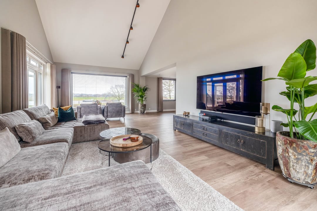 Foto 11 van Parallelweg 2